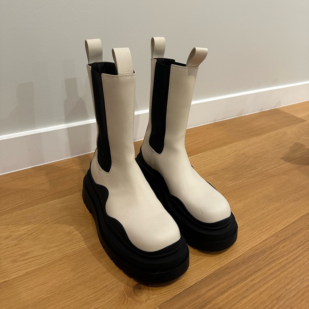 Bottega Veneta tire Chelsea boot